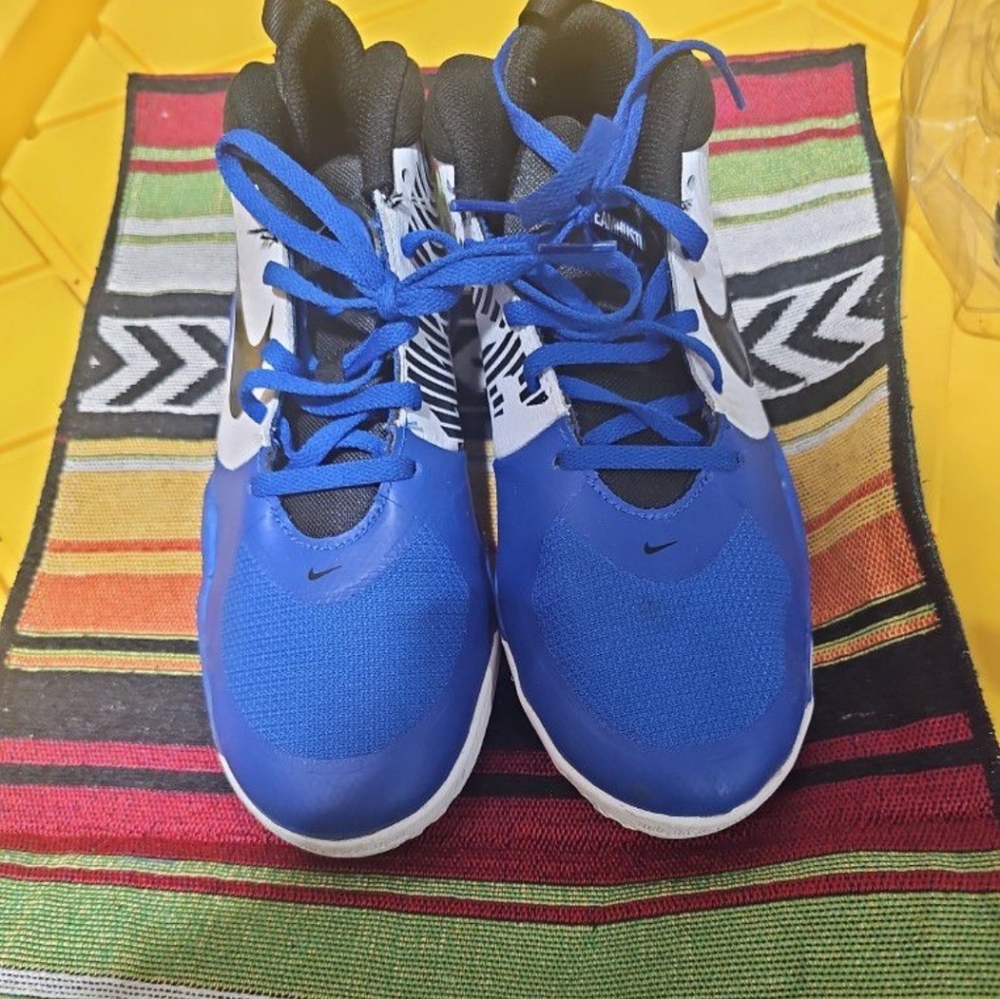 Nike sneakers size